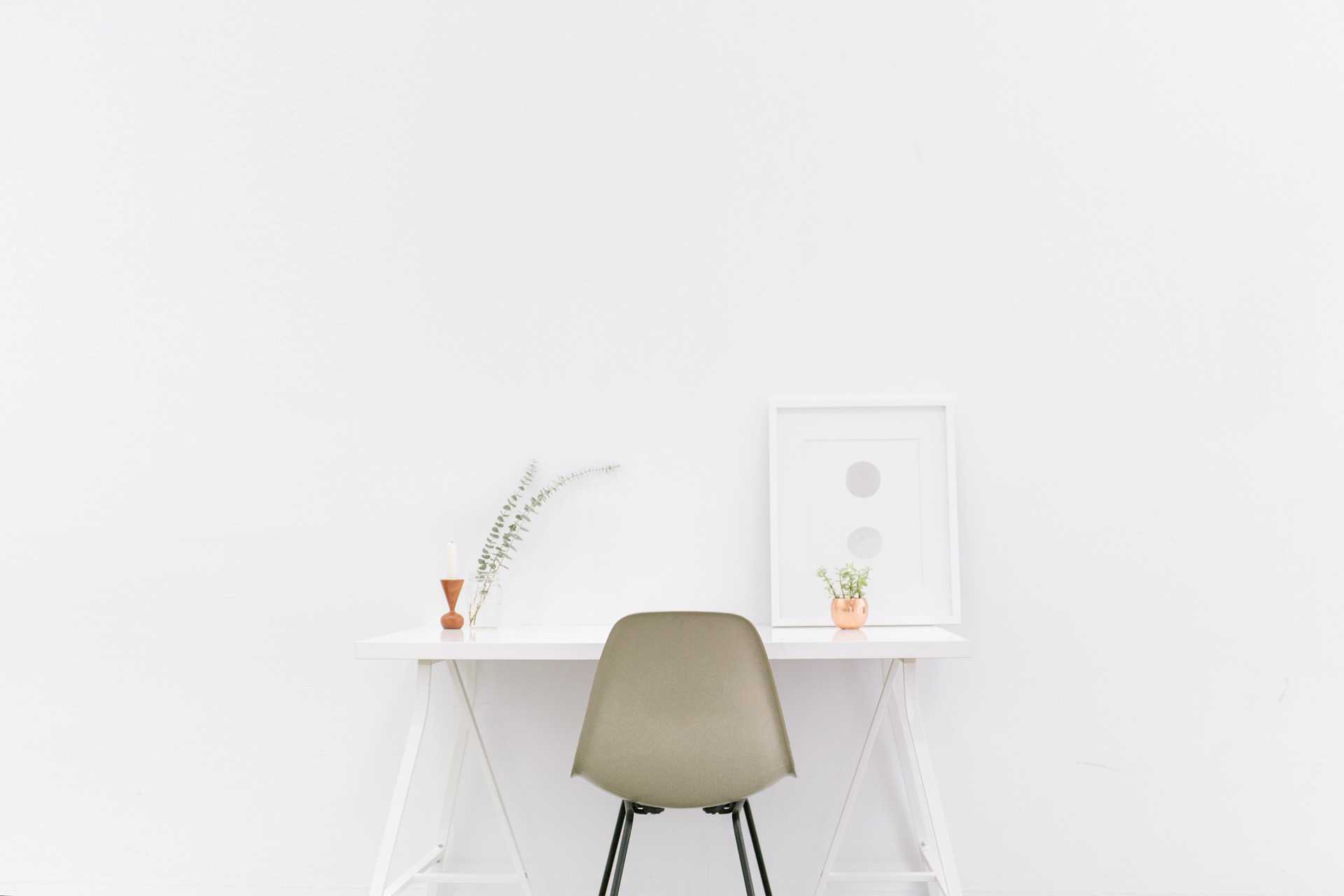 Desk for minimalists - Featured image